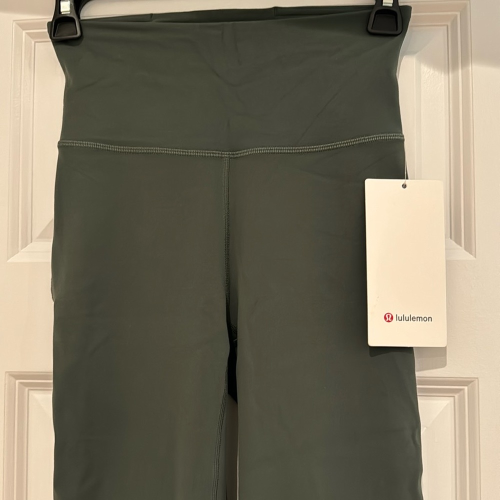 Lululemon Groove Pant SHR Flare *Nulu Size 2 Green